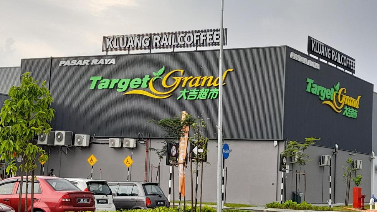 Idaman Maya Kluang Esterno foto